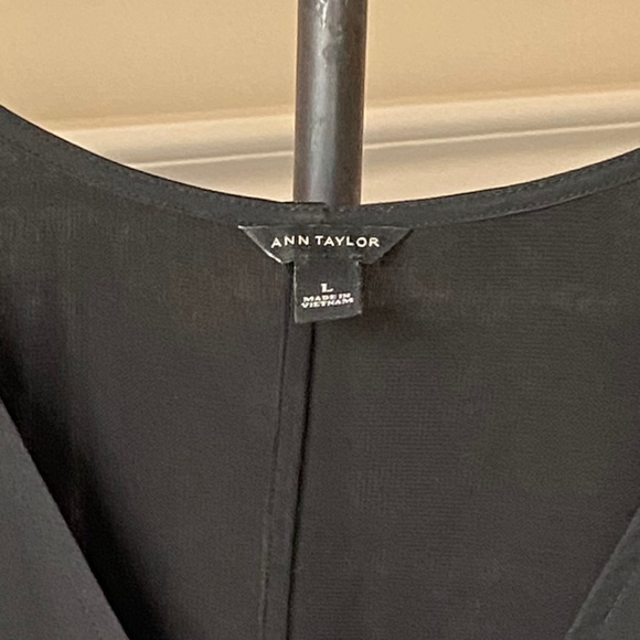 Ann Taylor 3/4 Sleeve Black Top - Picture 4 of 4